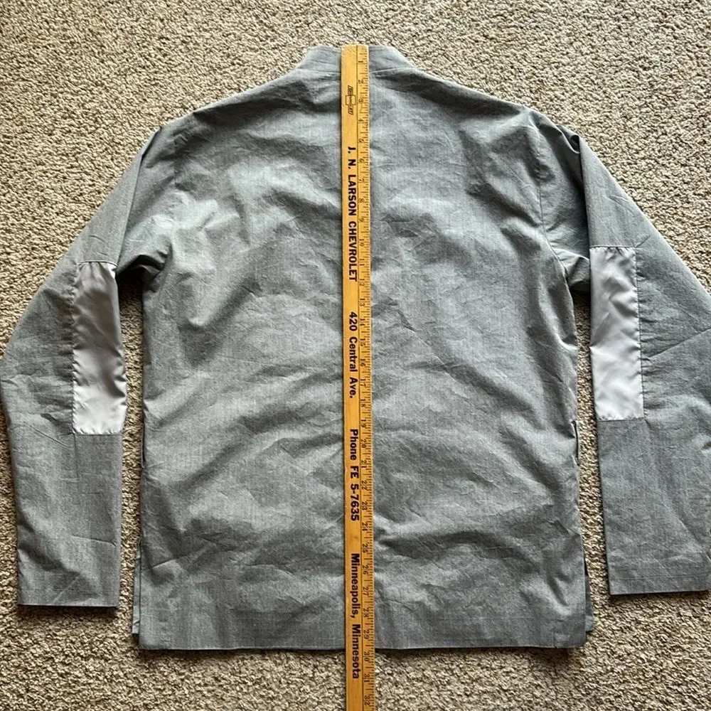 ORTTU Men’s Gray Hong Kong Belted Tech Light Technical Jacket Mandarin Collar